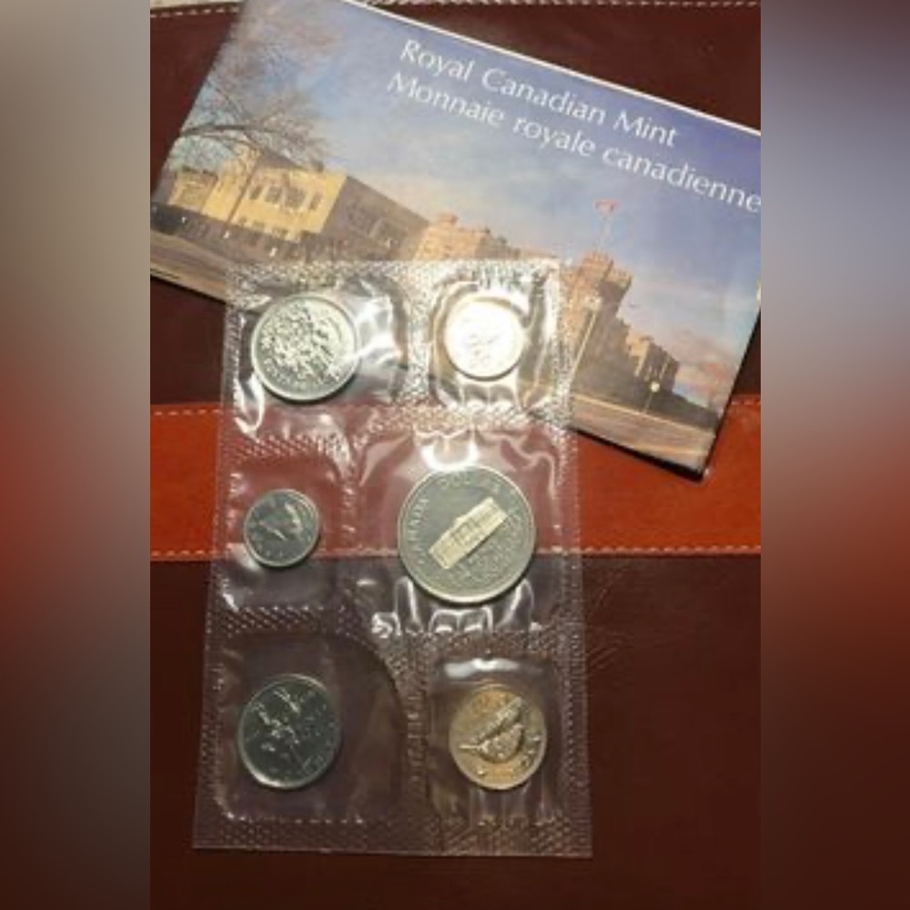 Royal Canadian Mint
Prince Edward Island 1873-1973
Silver 
Set